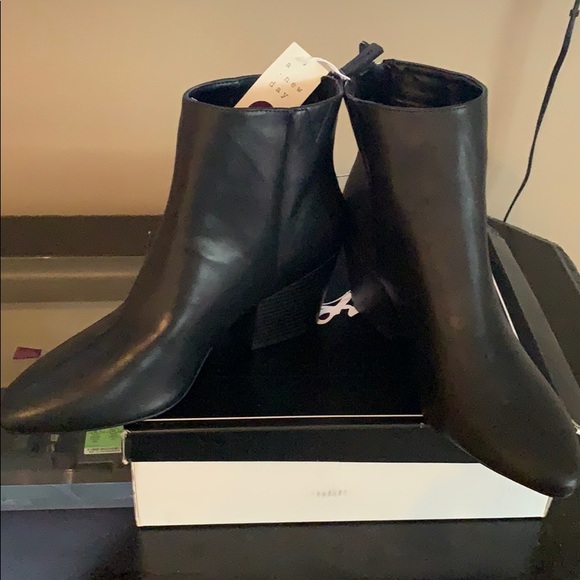 To Big - Picture 4 of 5